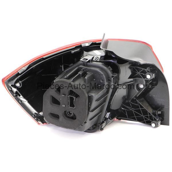 FEU ARRIÈRE DROIT VOLKSWAGEN POLO DANS LE MAROC