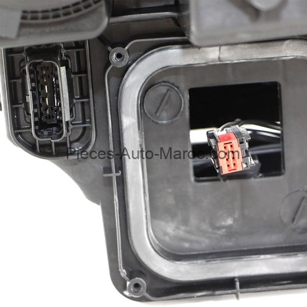 PHARE DROIT RENAULT MEGANE AUX MAROC