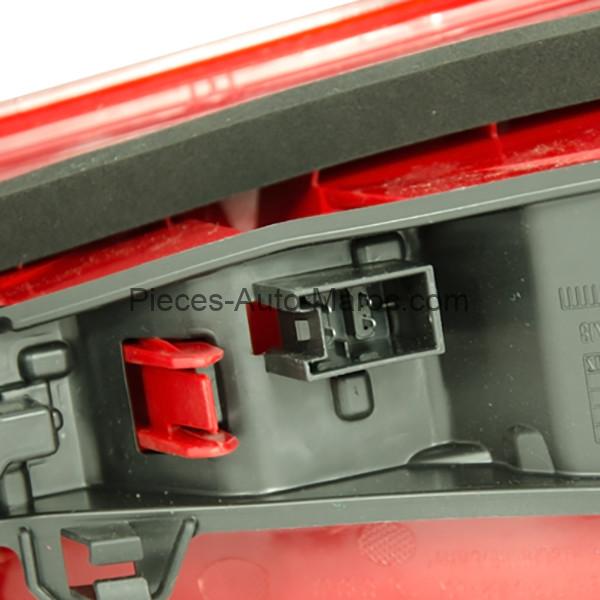 FEU ARRIÈRE EXTÉRIEUR GAUCHE AUDI Q3 AU MAROC