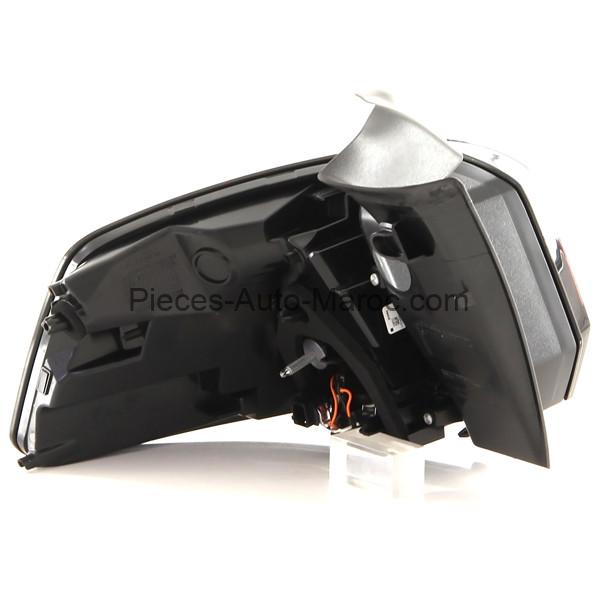 FEU ARRIÈRE DROIT PEUGEOT 5008 AU MAROC