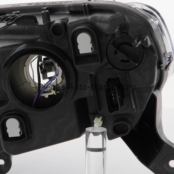 PHARE AVANT DROIT DACIA LOGAN AU MAROC