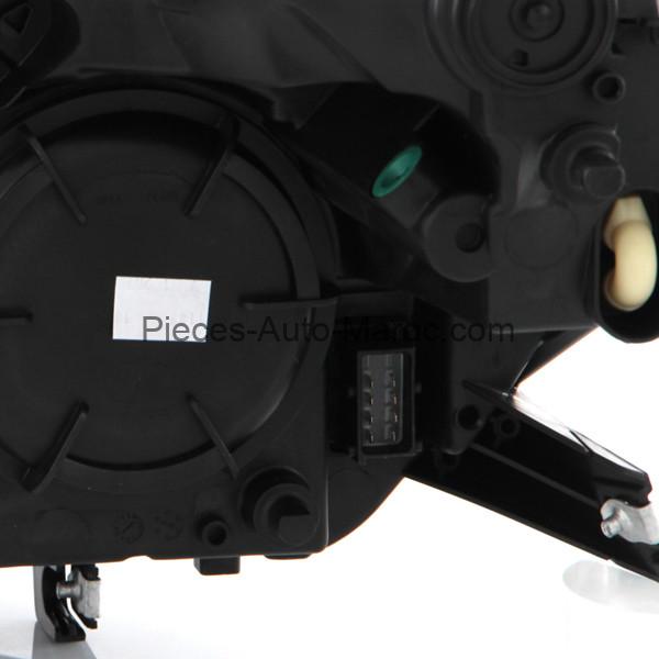 Phare Avant Droit Opel Adam au Maroc