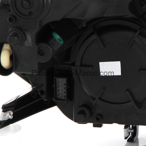 Phare Avant Gauche Opel Adam au Maroc