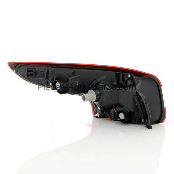 Feu Arrière Droit NISSAN QASHQAI Maroc